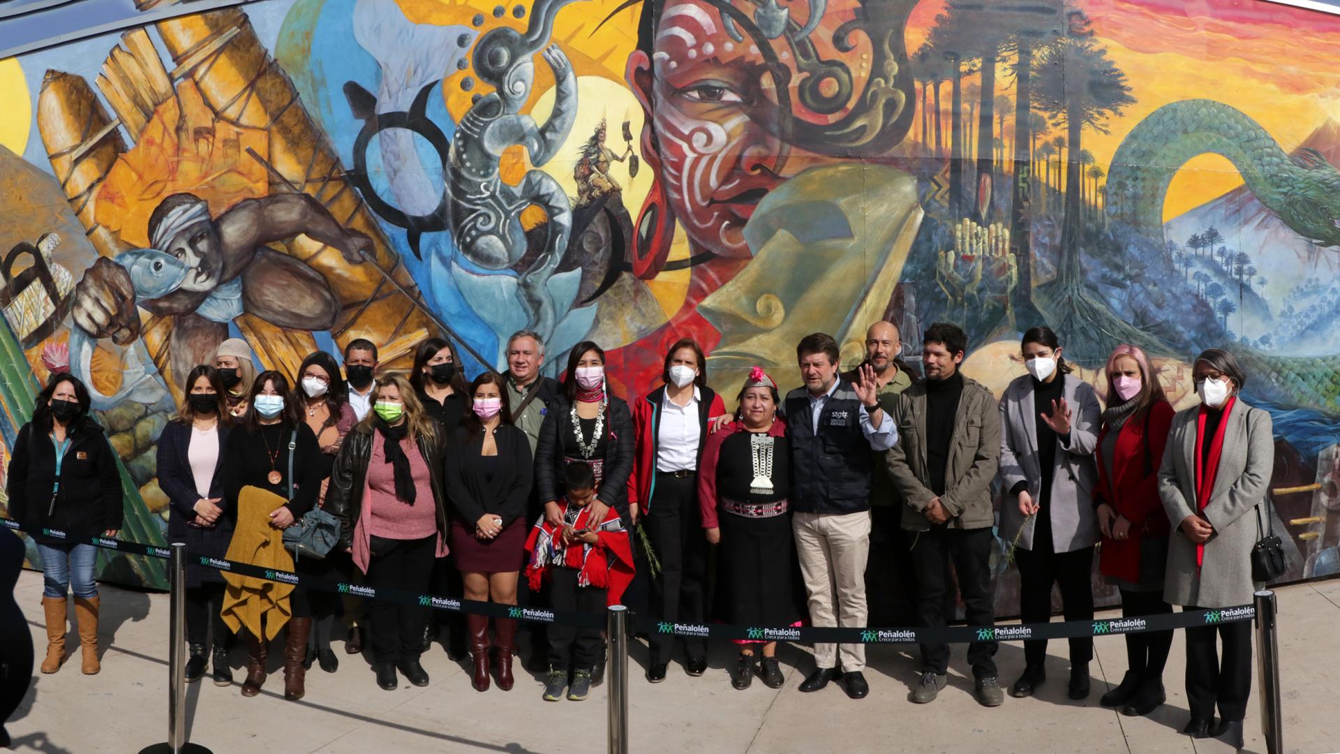 Autoridades presentes en la inauguración del primer Centro Ceremonial en Peñalolén.Pueblos Originarios 