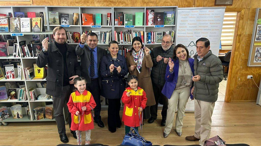 Reinauguran Biblioteca Municipal de Río Negro tras diversos mejoramientos