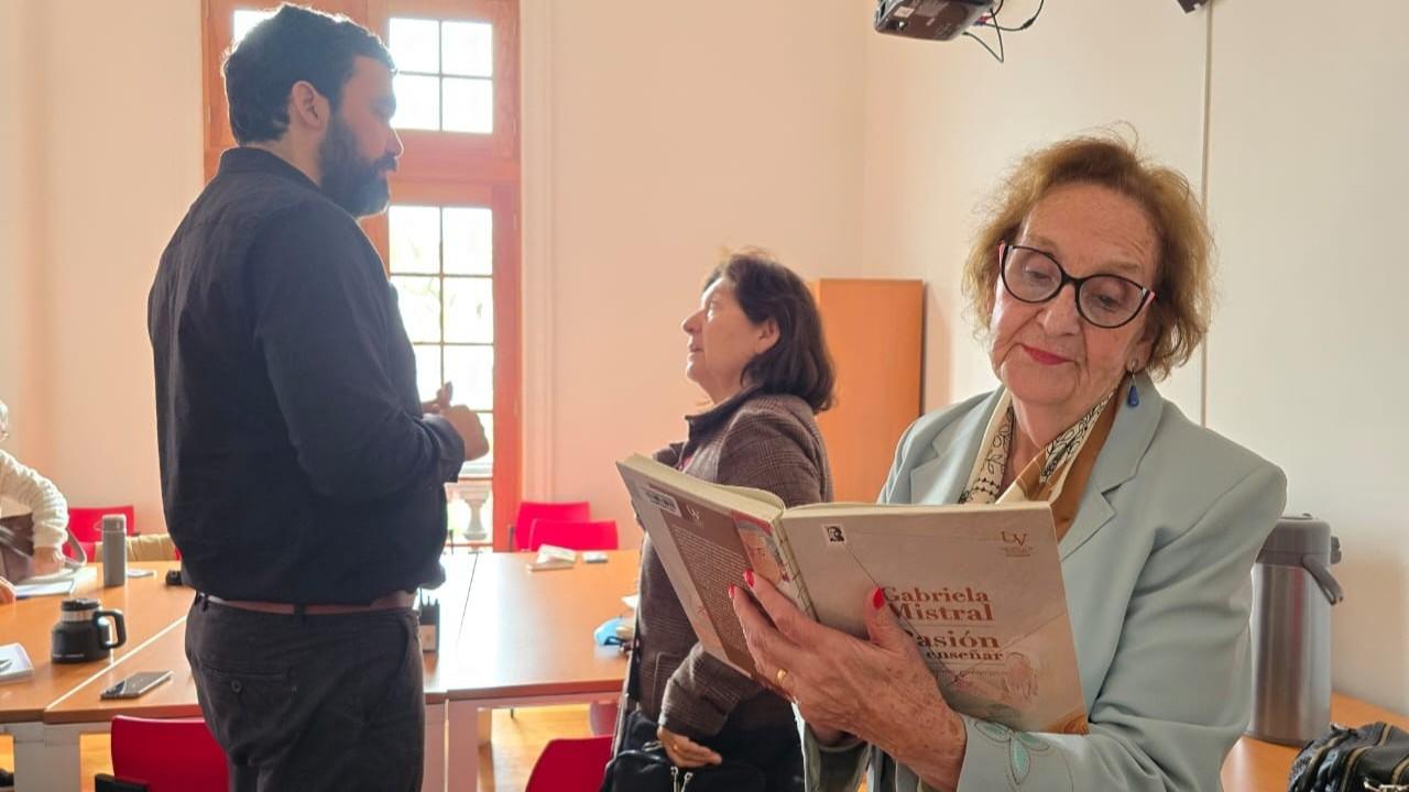 Redes regionales de Clubes de lectura se unieron para conmemorar los 80 años del Premio Nobel de Gabriela Mistral