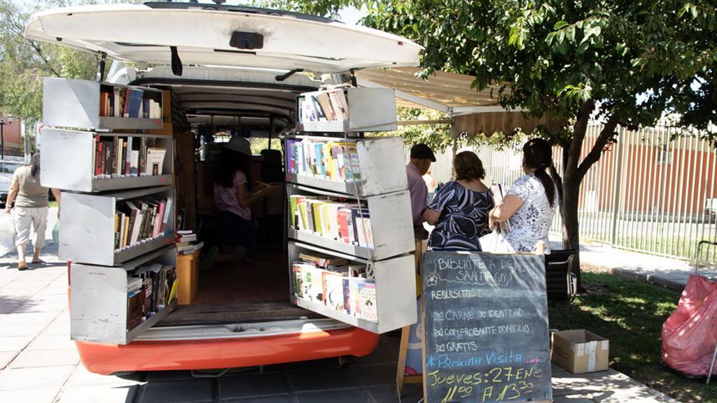Bibliomovileros de Chile se reúnen en Santiago