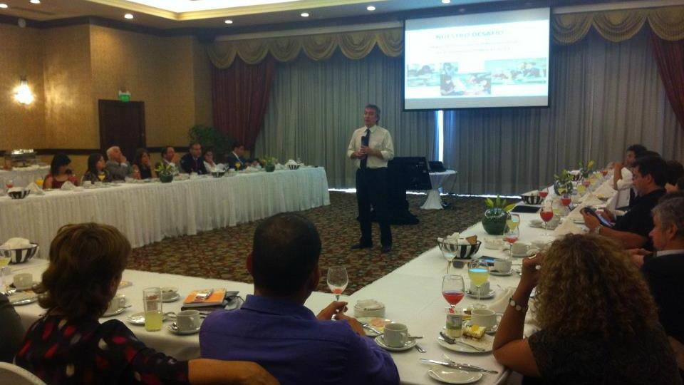 Rectores de universidades chilenas y encargados de centros culturales conocieron el trabajo de las bibliotecas públicas chilenas