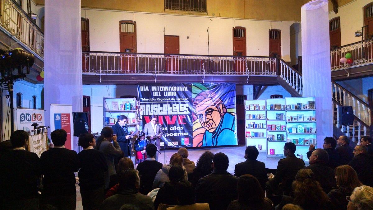 Homenaje al poeta magallánico Aristóteles España.