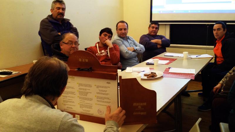 Exhibición de cuentacuentos con Kamishibai.