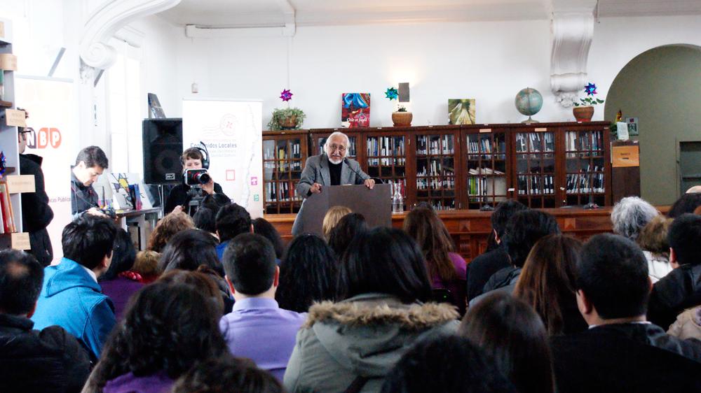 Lautaro Núñez, Premio Nacional de Historia 2002.