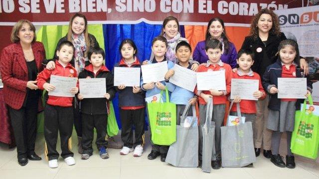 Actividad de premiación para los pequeños lectores.