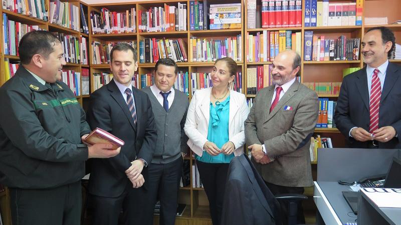 Ángel Cabeza. Director de la Dibam, el subsecretario de justicia Ignacio Suarez y el Director de Gendarmería Tulio Arce, inauguran Plan de Fomento Lector.