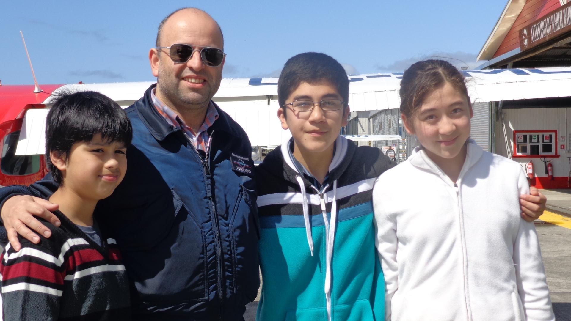 Primer vuelo con niños lectores.