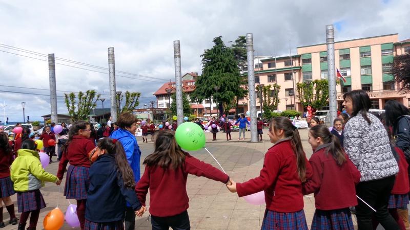 Escolares homenajearon a nuestra Premio Nobel.