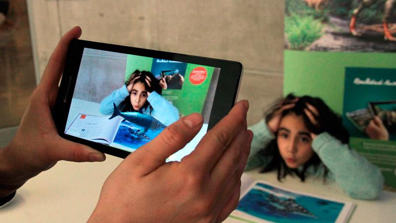 El libro donde los dinosaurios cobra vida.