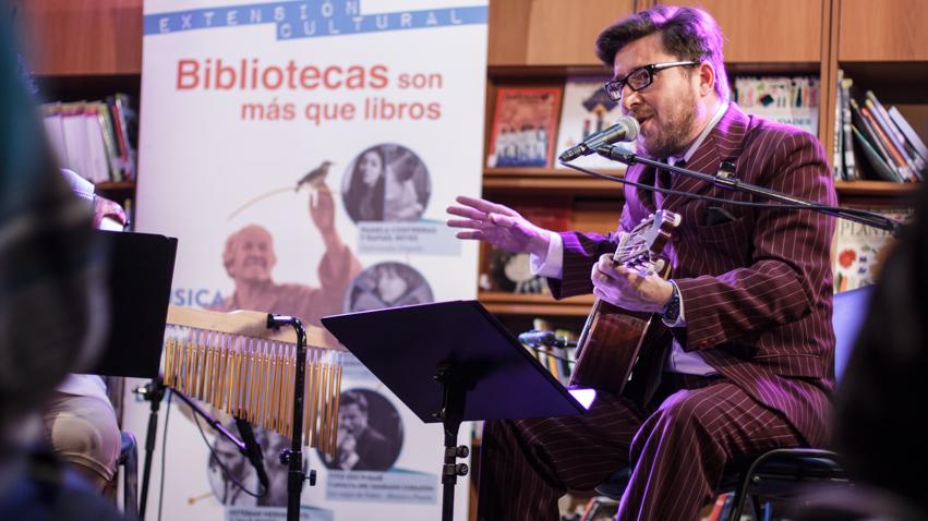 Tito Escribar y "Los Viajes de Pablo".