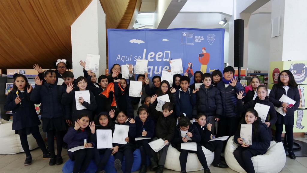 Lanzamiento de la campaña en la Biblioteca de Santiago.
