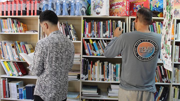 Cárcel Valparaíso recibe reconocimiento a su red de bibliotecas públicas
