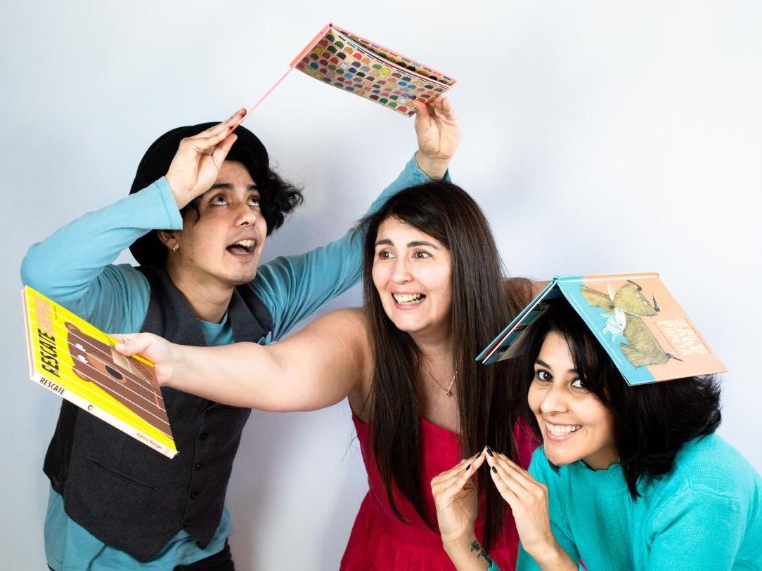 Compañía &amp;quot;Cuentos para los Ojos&amp;quot;: Pablo Abarca Carrazana, María José Ruiz González y Denis Abarca Fuentes.