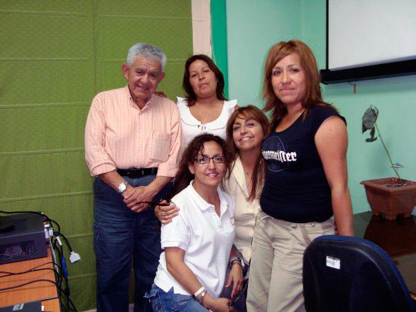 El mismo grupo de alumnos el año 2008, cuando se conocieron en el Laboratorio.