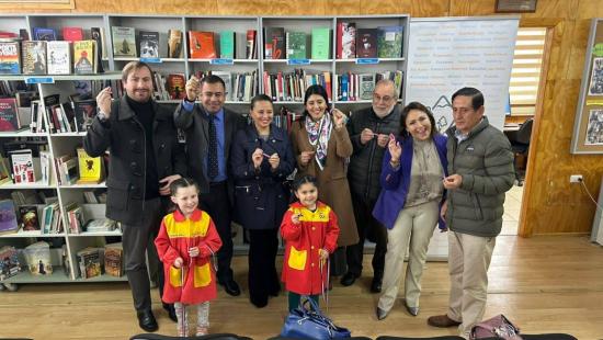 Reinauguran Biblioteca Municipal de Río Negro tras diversos mejoramientos