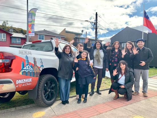 Dalcahue estrena su Bibliomóvil y llevará los libros a cada rincón de la comuna