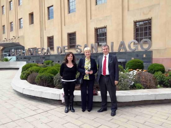 Presidenta de la IFLA conoció el quehacer de las bibliotecas públicas chilenas