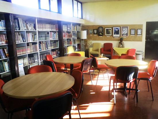 Interior de la Biblioteca Pública de Victoria.
