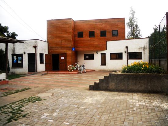 Fachada Biblioteca de Santa Juana.