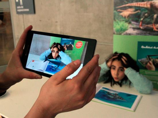 El libro donde los dinosaurios cobra vida.