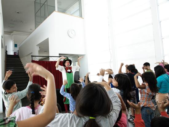 Actividades familiares en las bibliotecas, archivos y museos de la Dibam.