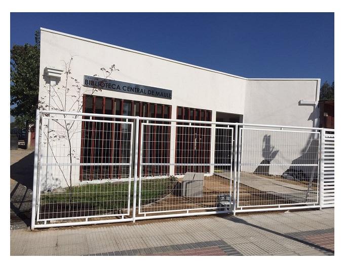 Frontis de la nueva Biblioteca Pública de Maule.