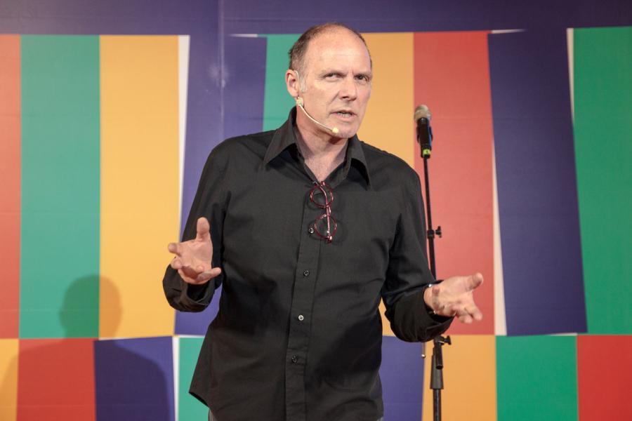 Charla interactiva a cargo del destacado actor nacional Bastián Bodenhöfer.